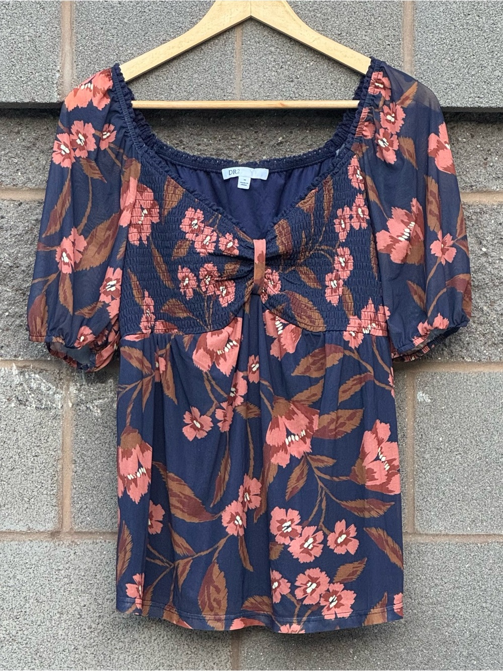 Women’s DR2 by Daniel Rainn Floral Blouse Medium